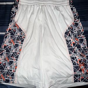 Under armour shorts white, size medium